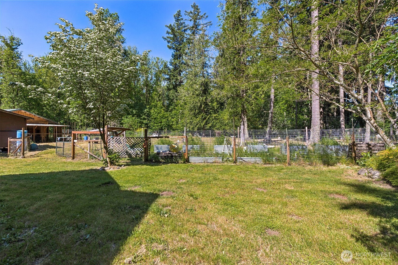 15711 Vail Cut Off Road Southeast Rainier, WA 98576 - Photo 27 of 33