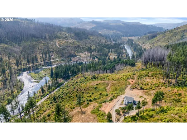 $1,250,000 | 47555 McKenzie Highway, Vida, OR 97488