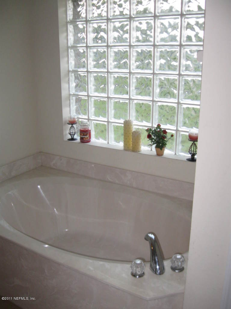 1630 Falkland Road East Jacksonville, FL 32221 - Photo 14 of 21 GARDEN TUB-MASTER BATHROOM-GLASS BLOCK