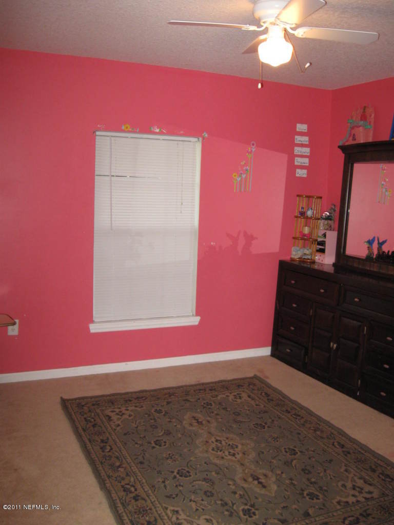 1630 Falkland Road East Jacksonville, FL 32221 - Photo 20 of 21 GUESTROOM-3