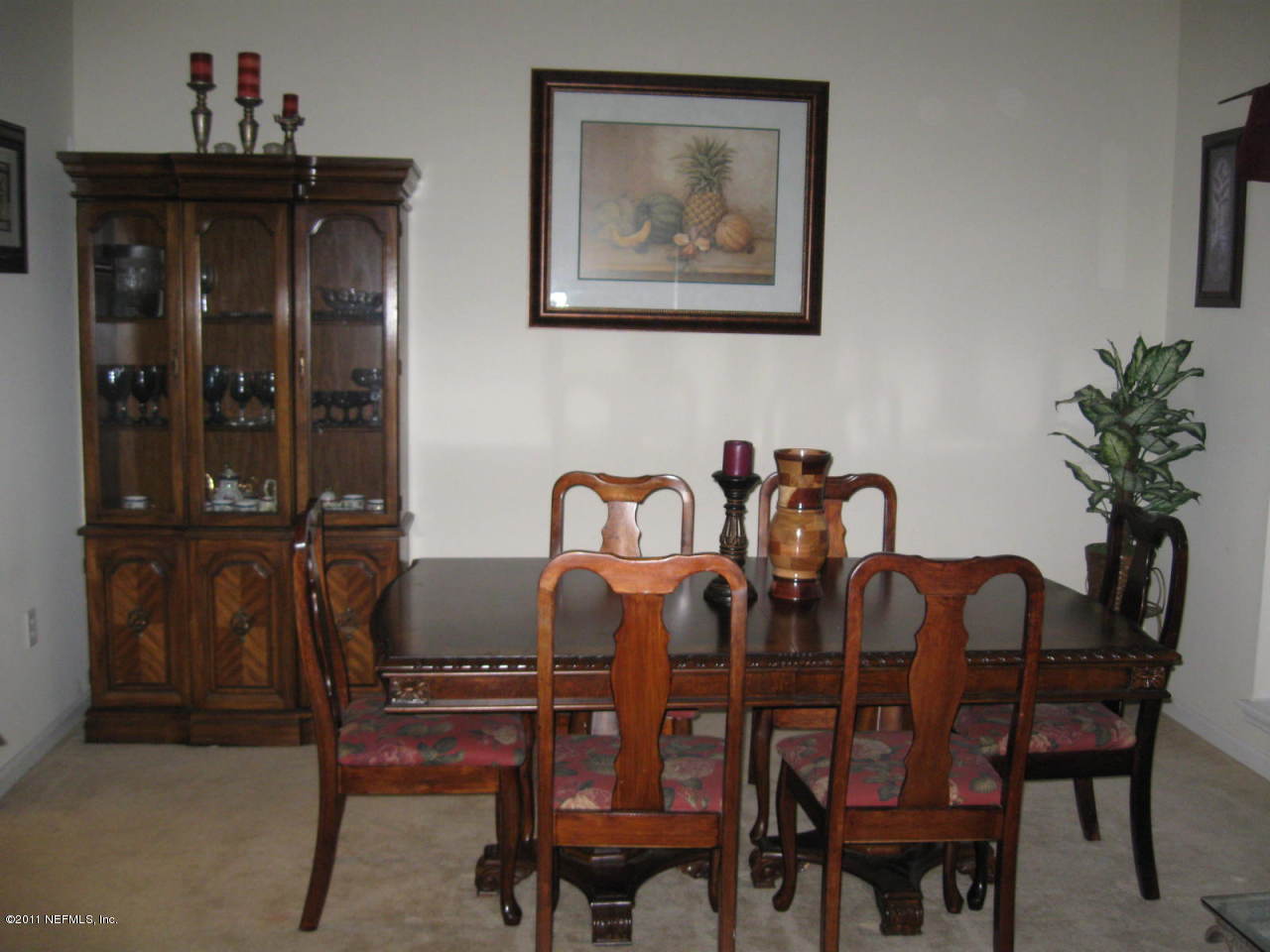 DINNING ROOM