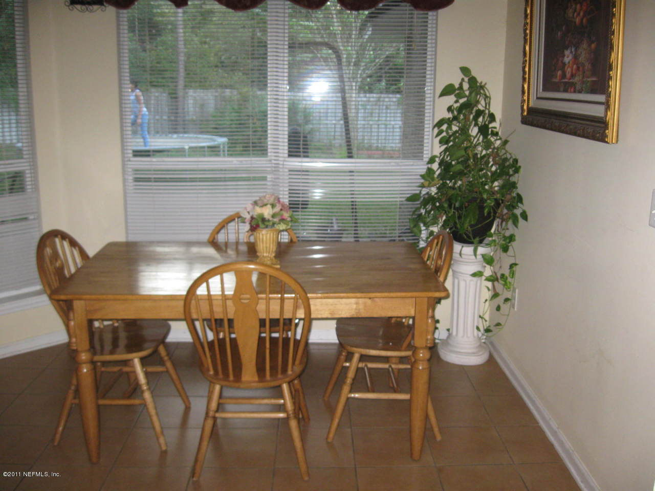 BREAKFAST NOOK