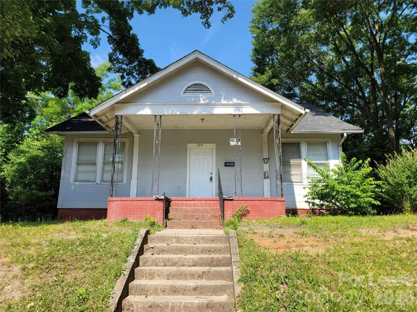 $1,185 | 105 North Liberty Street, Gastonia, NC 28052