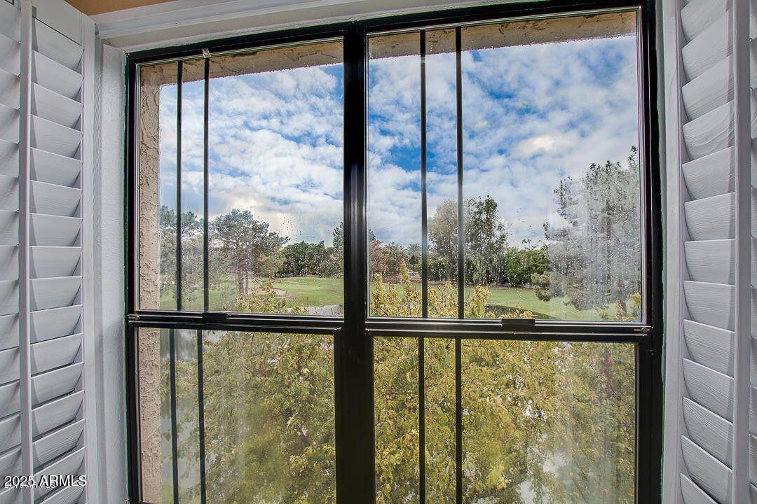 5136 North 31st Place, Unit 634 Phoenix, AZ 85016 - Photo 10 of 45 a window with an outdoor view