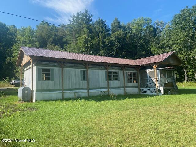 19 Cleveland Road Johnsburg, NY 12843 - Photo 5 of 26 IMG_7200