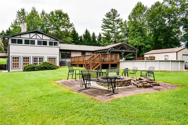 $462,500 | 153 Fresh Water Lane, Mount Airy, NC 27030