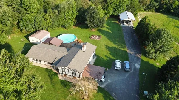 $462,500 | 153 Fresh Water Lane, Mount Airy, NC 27030