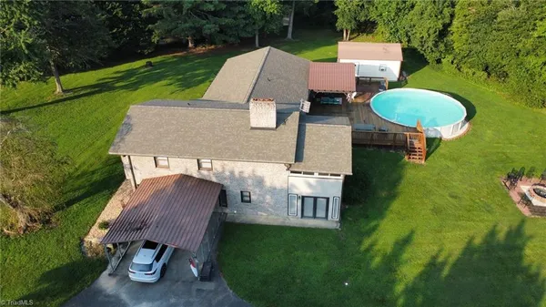 $462,500 | 153 Fresh Water Lane, Mount Airy, NC 27030