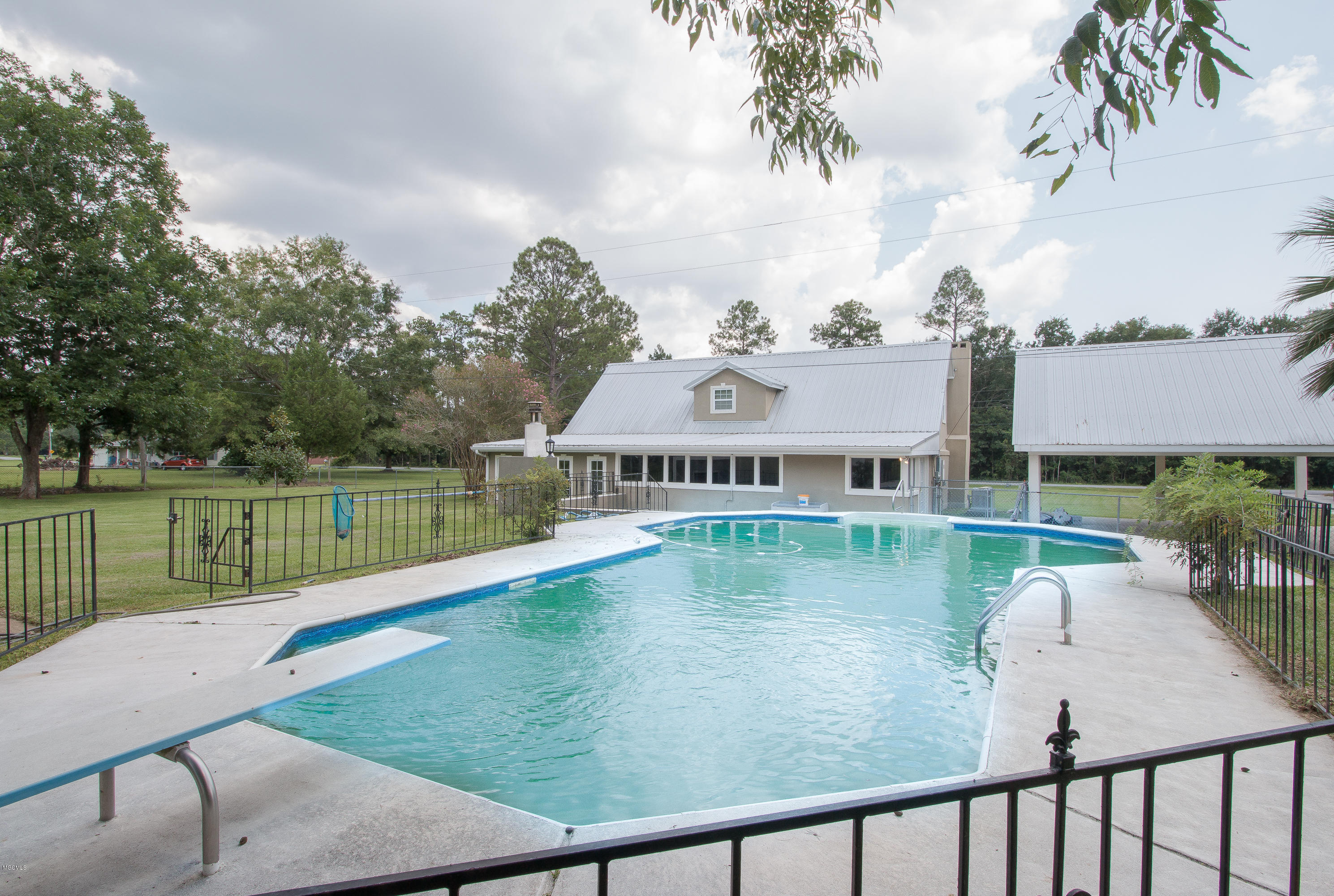 Pool