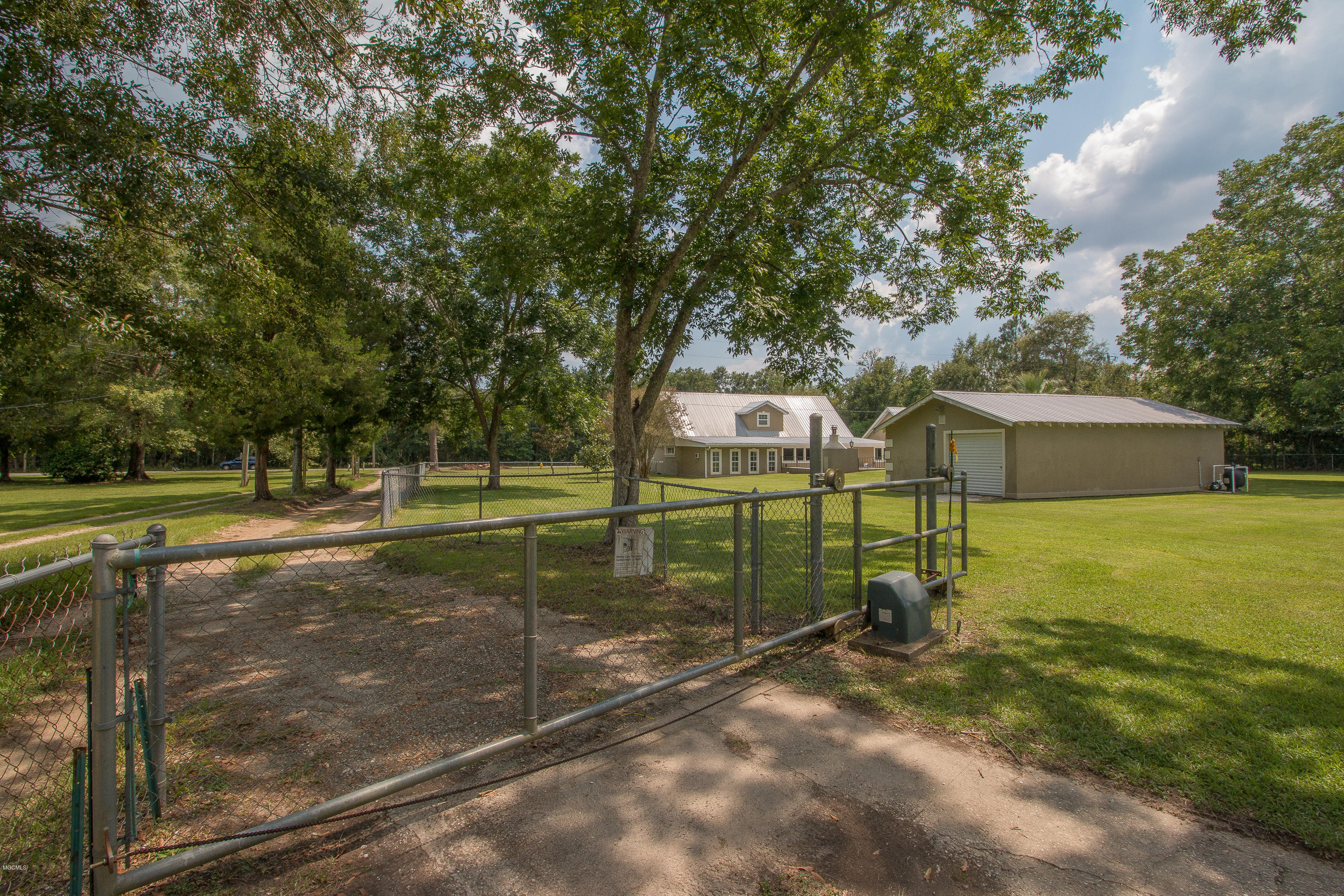 13482 John Clark Road Gulfport, MS 39503 - Photo 30 of 32 Driveway