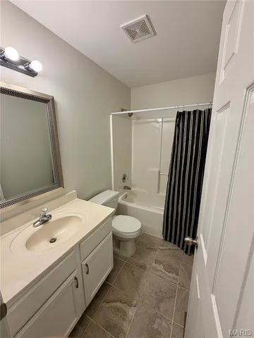 $310,000 | 907 Warrior Ridge Court, Warrenton, MO 63383