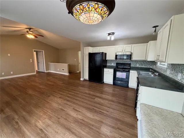 $310,000 | 907 Warrior Ridge Court, Warrenton, MO 63383