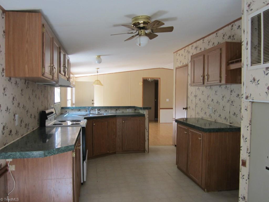 244 Oakview Road Linwood, NC 27299 - Photo 5 of 10 Gallery Image 5