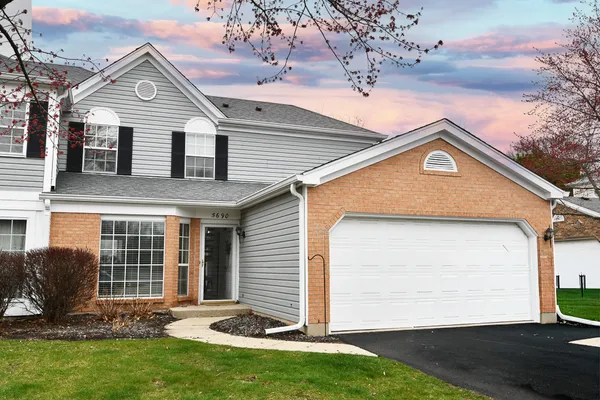 $279,988 | 5690 Delaware Avenue, Gurnee, IL 60031