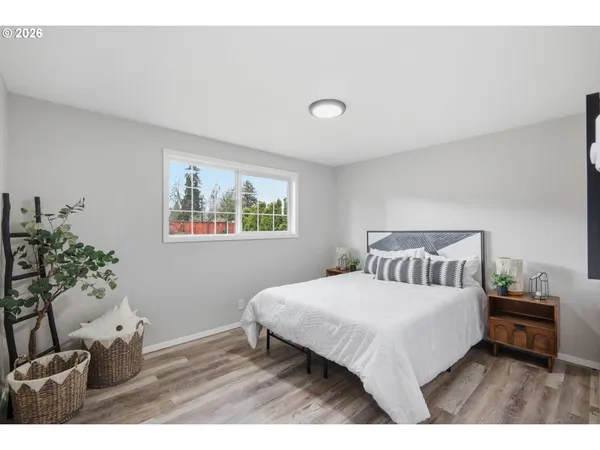 $359,900 | 1745 East Grover Avenue, Cottage Grove, OR 97424