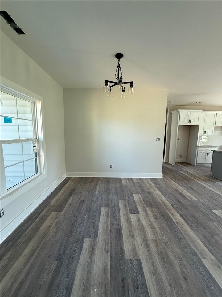 305 New Grove Road Smiths Grove, KY 42171 - Photo 2 of 16 Gallery Image 2