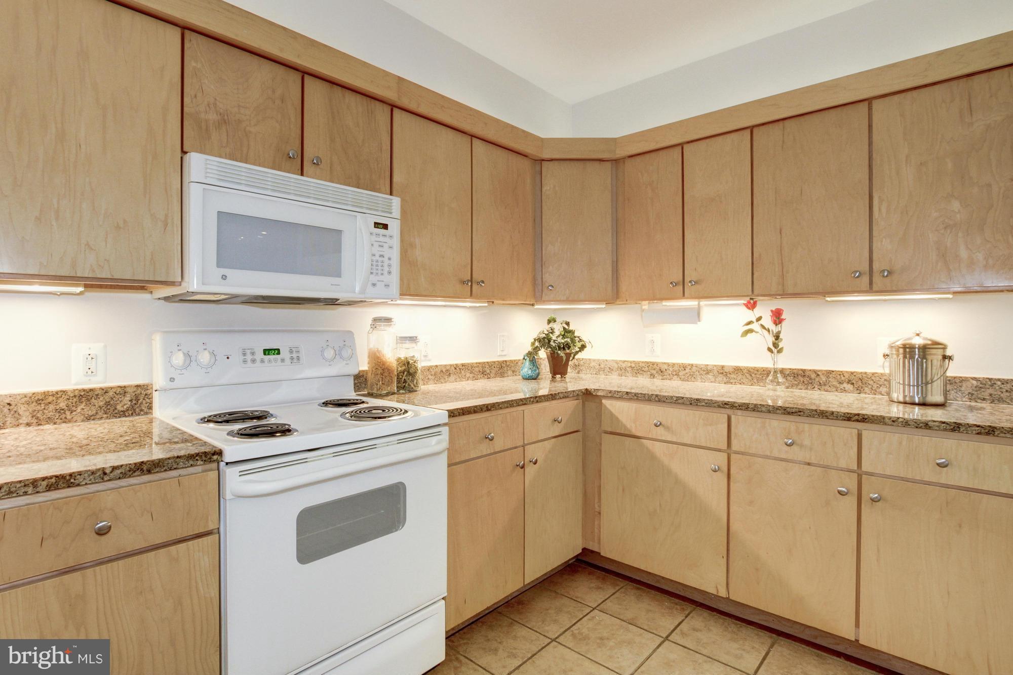 616 E Street Northwest, Unit 304 Washington, DC 20004 - Photo 16 of 28 Kitchen