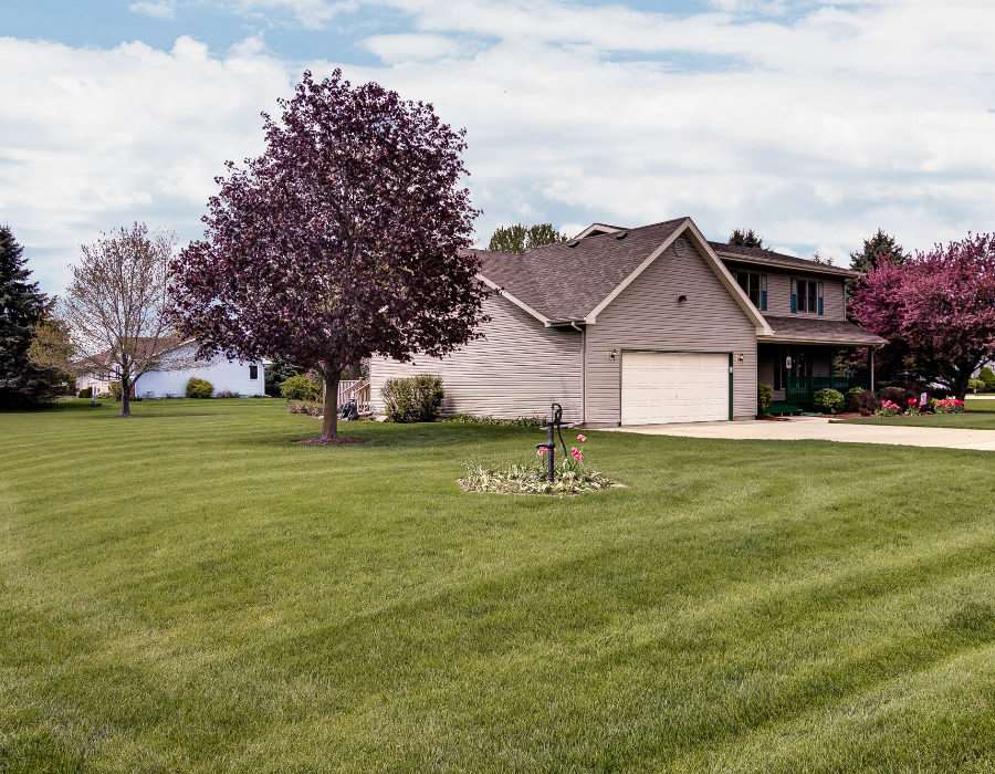 9590 Ruth Court Belvidere, IL 61008 - Photo 2 of 25 Gallery Image 2