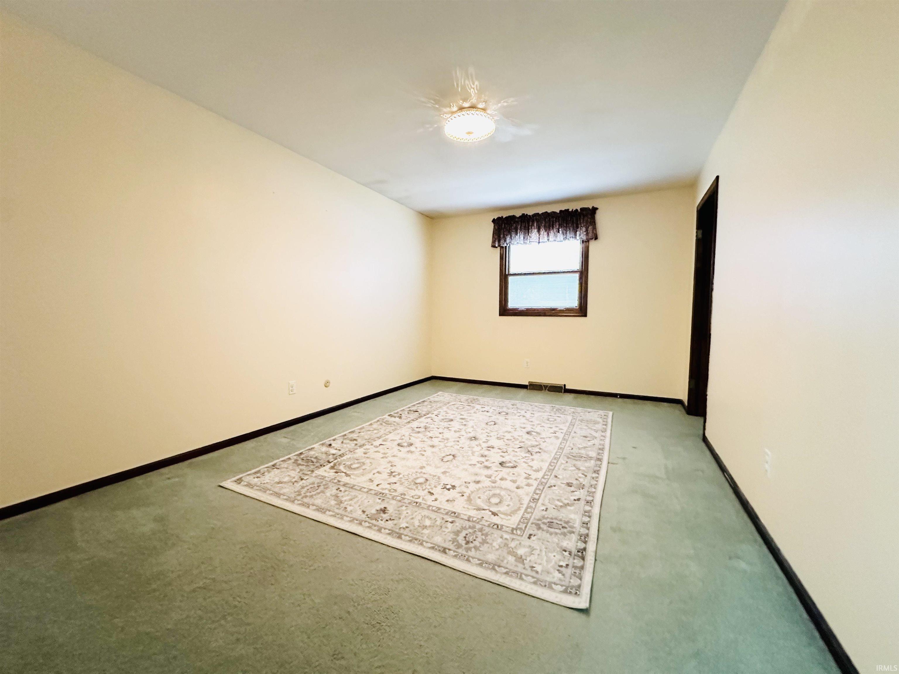 56322 Riviera Street South Bend, IN 46619 - Photo 22 of 33 Gallery Image 22