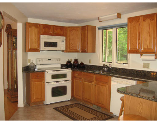 1014 Edgell Road Framingham, MA 01701 - Photo 5 of 13 Gallery Image 5