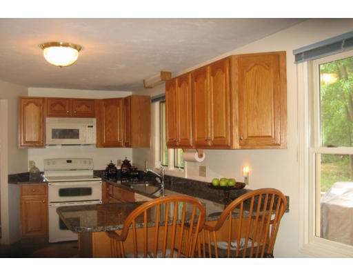 1014 Edgell Road Framingham, MA 01701 - Photo 6 of 13 Gallery Image 6