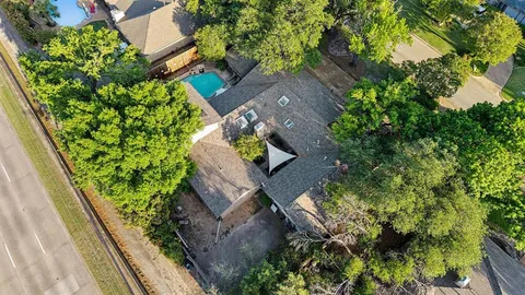 $1,059,200 | 6517 Briarmeade Drive, Dallas, TX 75254