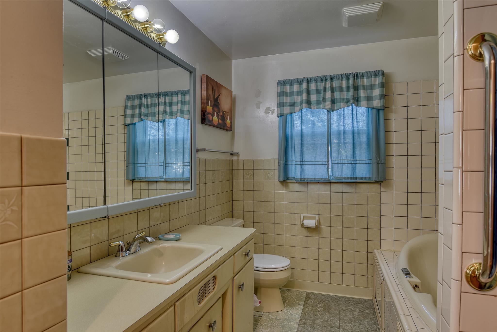 1104 North Wilbur Road Spokane Valley, WA 99206 - Photo 16 of 30 Gallery Image 16