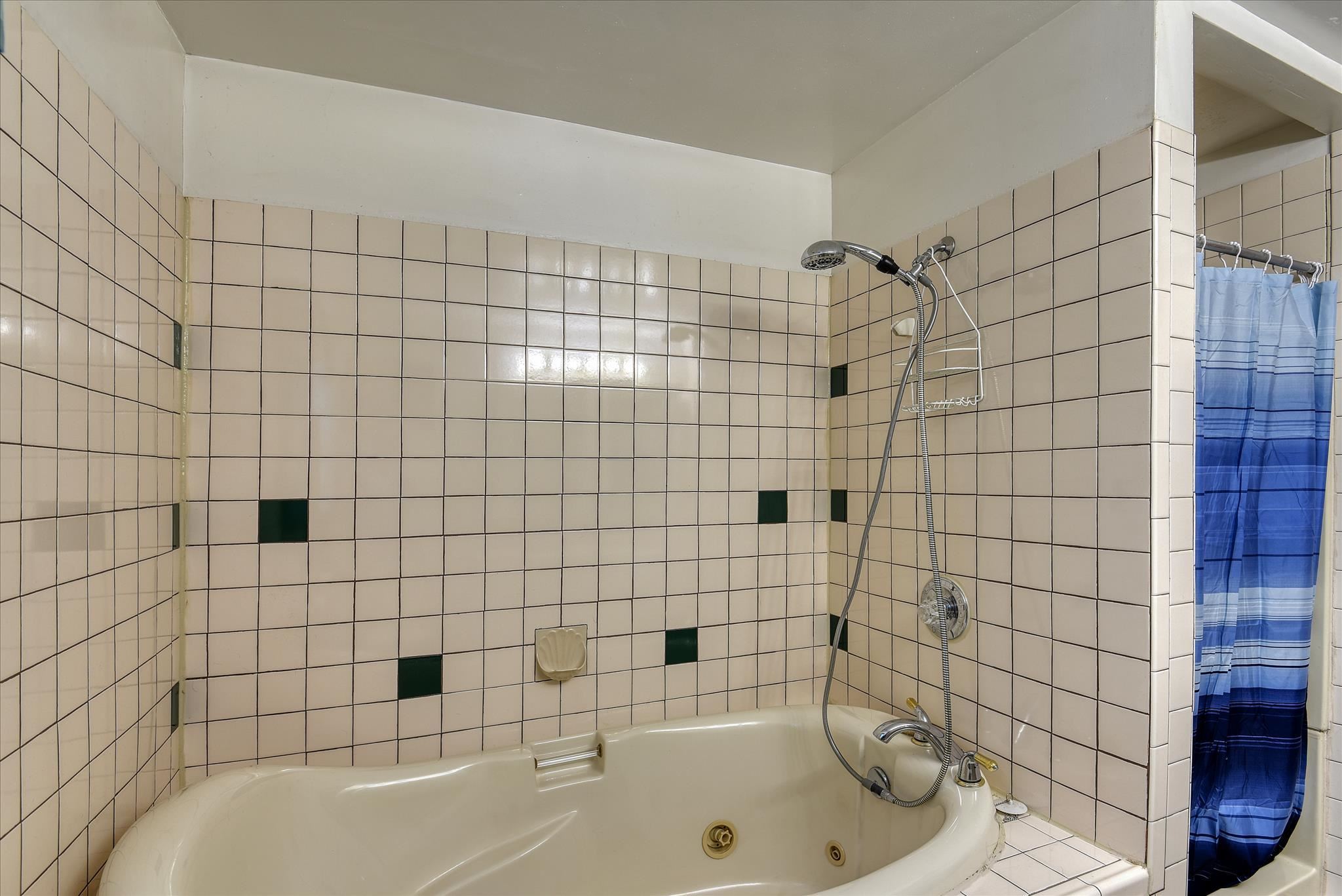 1104 North Wilbur Road Spokane Valley, WA 99206 - Photo 17 of 30 Gallery Image 17