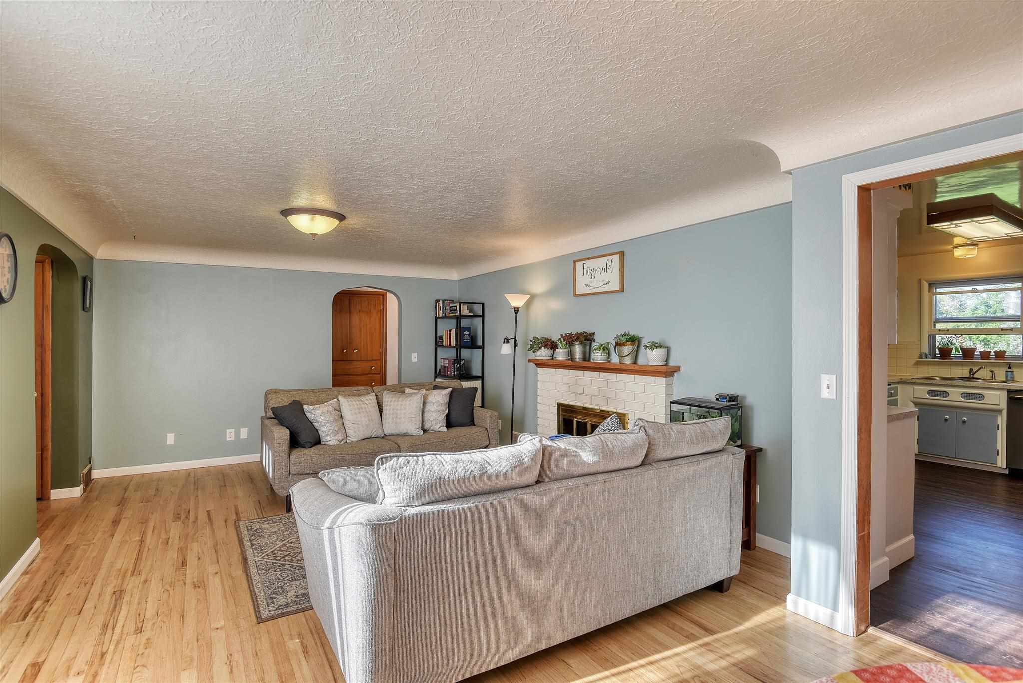 1104 North Wilbur Road Spokane Valley, WA 99206 - Photo 6 of 30 Gallery Image 6
