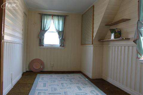 3422 Beveridge Road Flint, MI 48532 - Photo 16 of 22 20145022-15.JPG