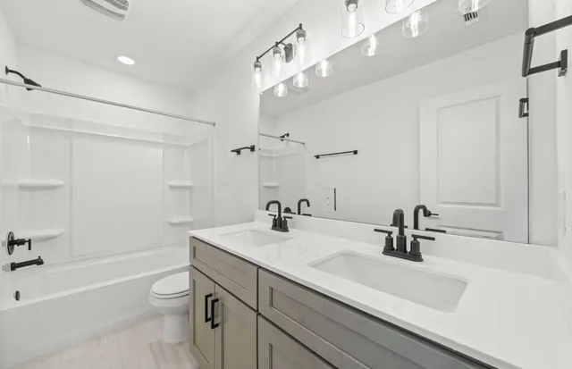 $343,990 | 532 Tailwind Drive, Kyle, TX 78640