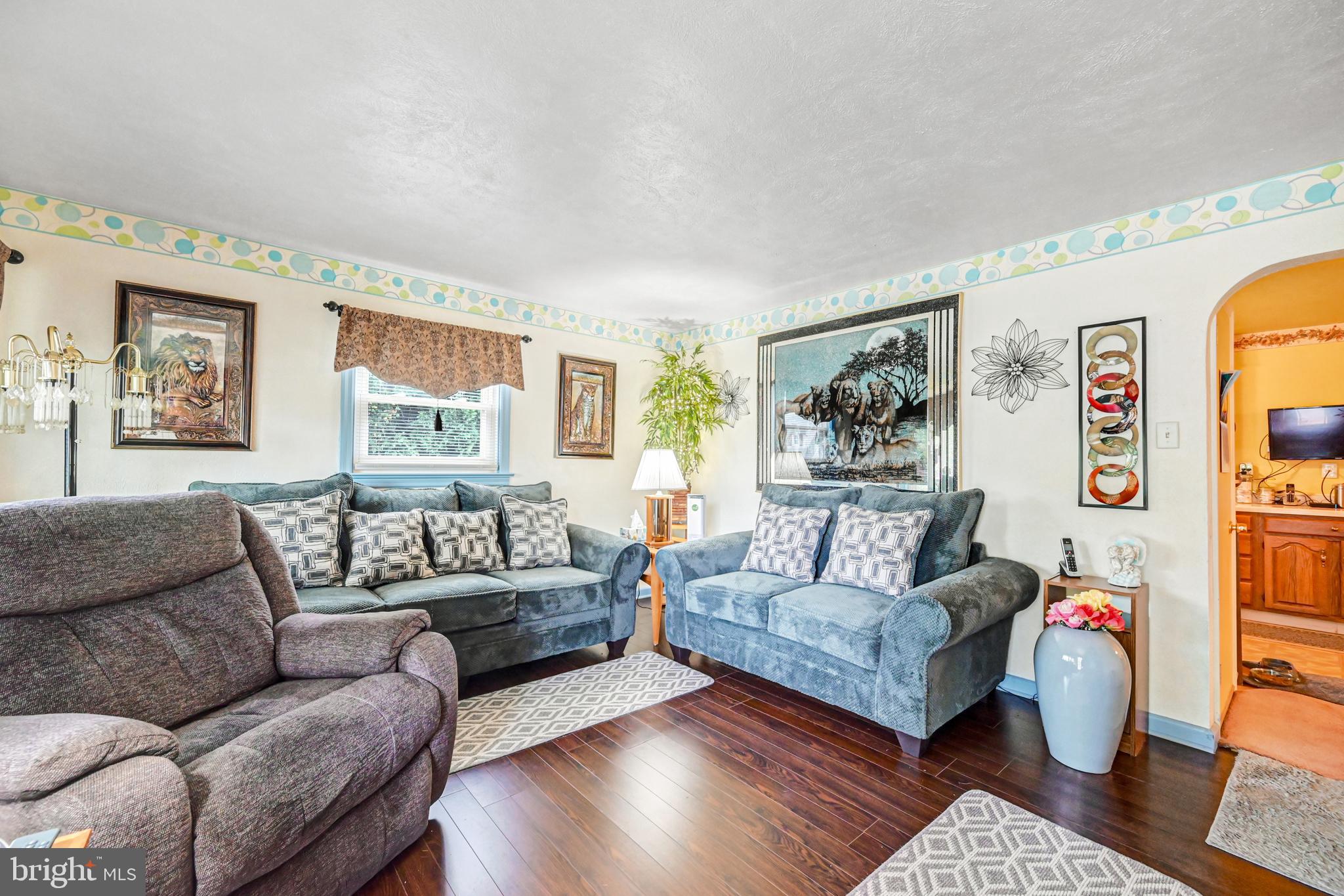 209 Pinehurst Road York, PA 17402 - Photo 8 of 36 Gallery Image 8