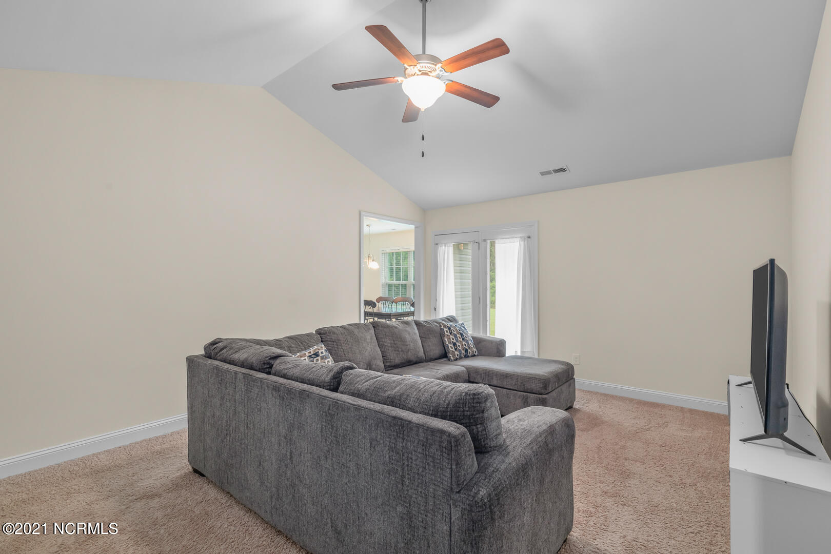 643 Old 30 Road Jacksonville, NC 28546 - Photo 8 of 34 8