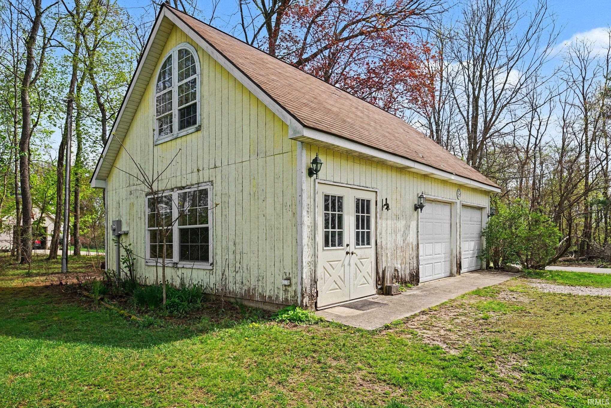 51293 Antone Road Bristol, IN 46507 - Photo 2 of 23 Gallery Image 2