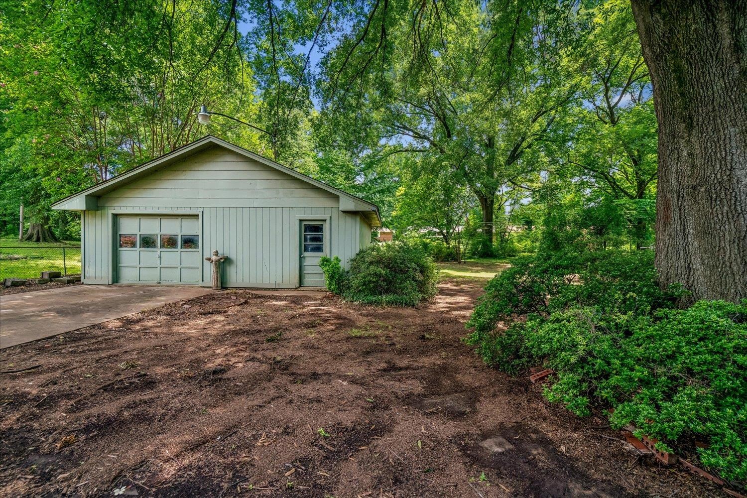 1547 Old Hickory Road Memphis, TN 38116 - Photo 33 of 33 Gallery Image 33