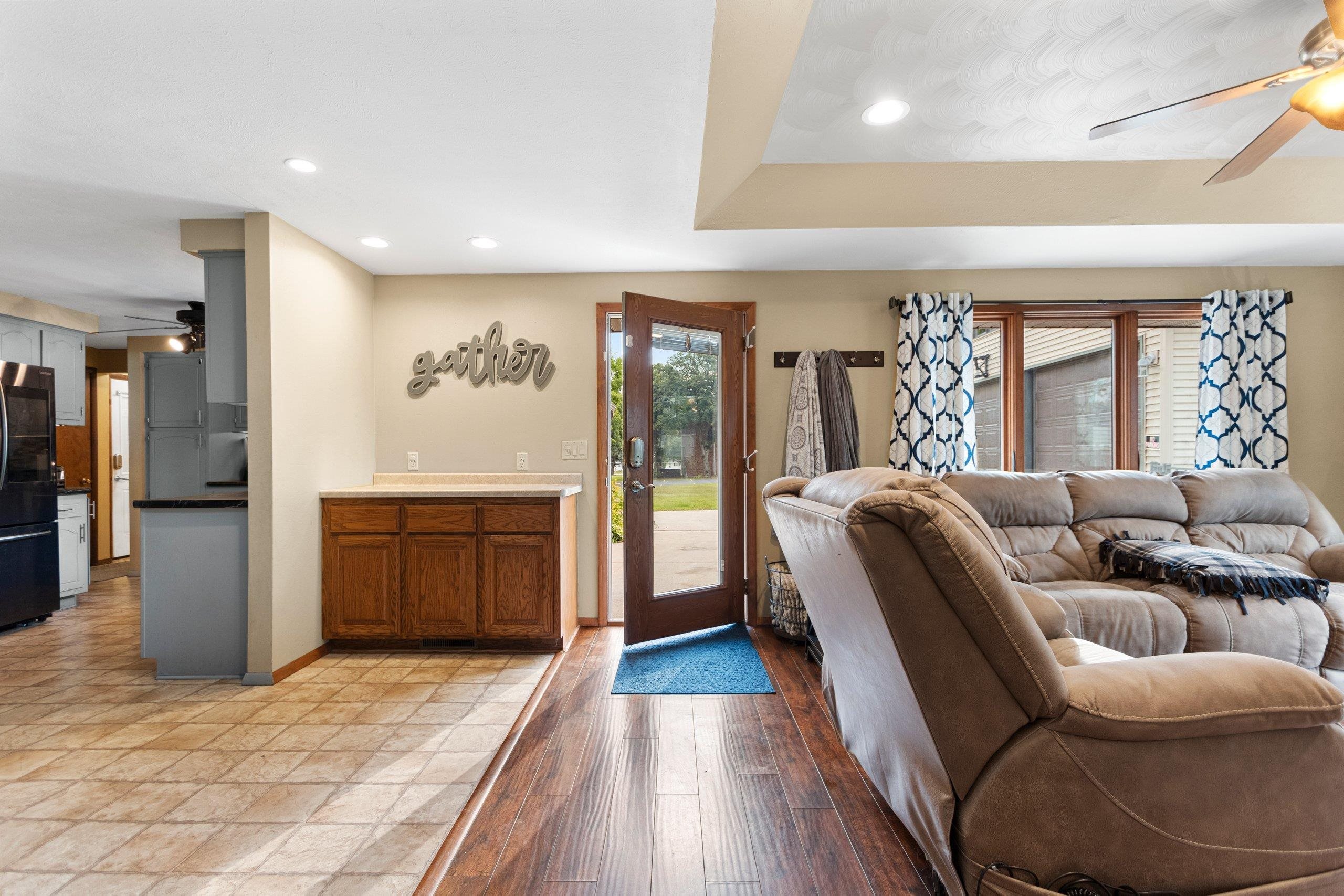 2439 West Point Road Green Bay, WI 54304 - Photo 13 of 79