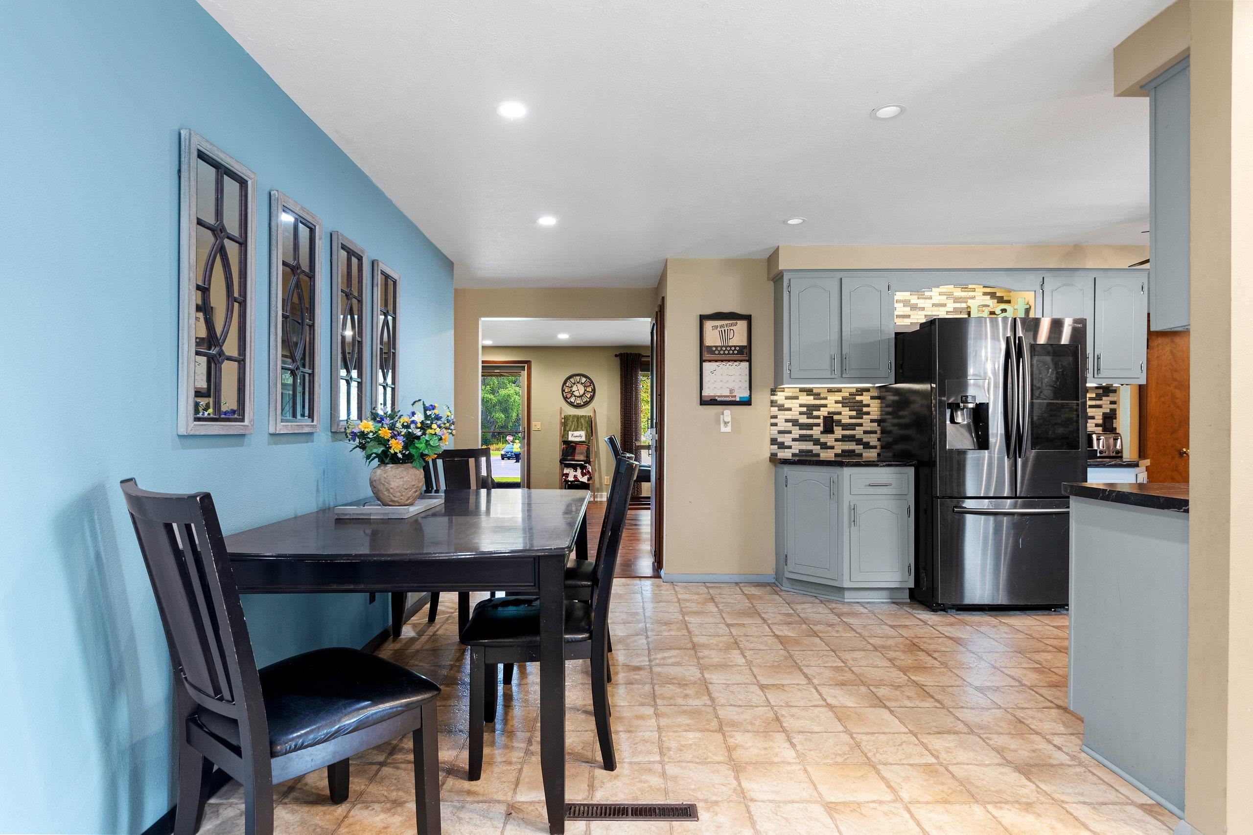 2439 West Point Road Green Bay, WI 54304 - Photo 15 of 79