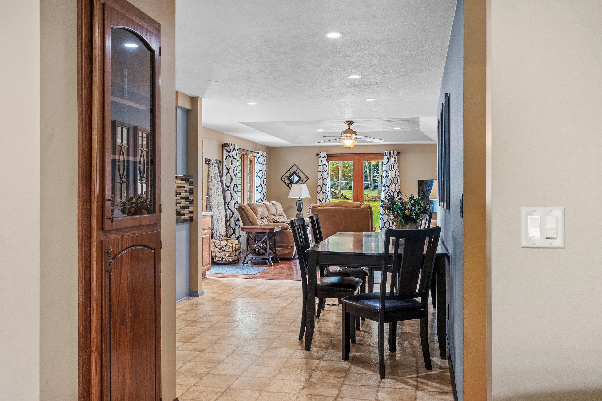 2439 West Point Road Green Bay, WI 54304 - Photo 23 of 79