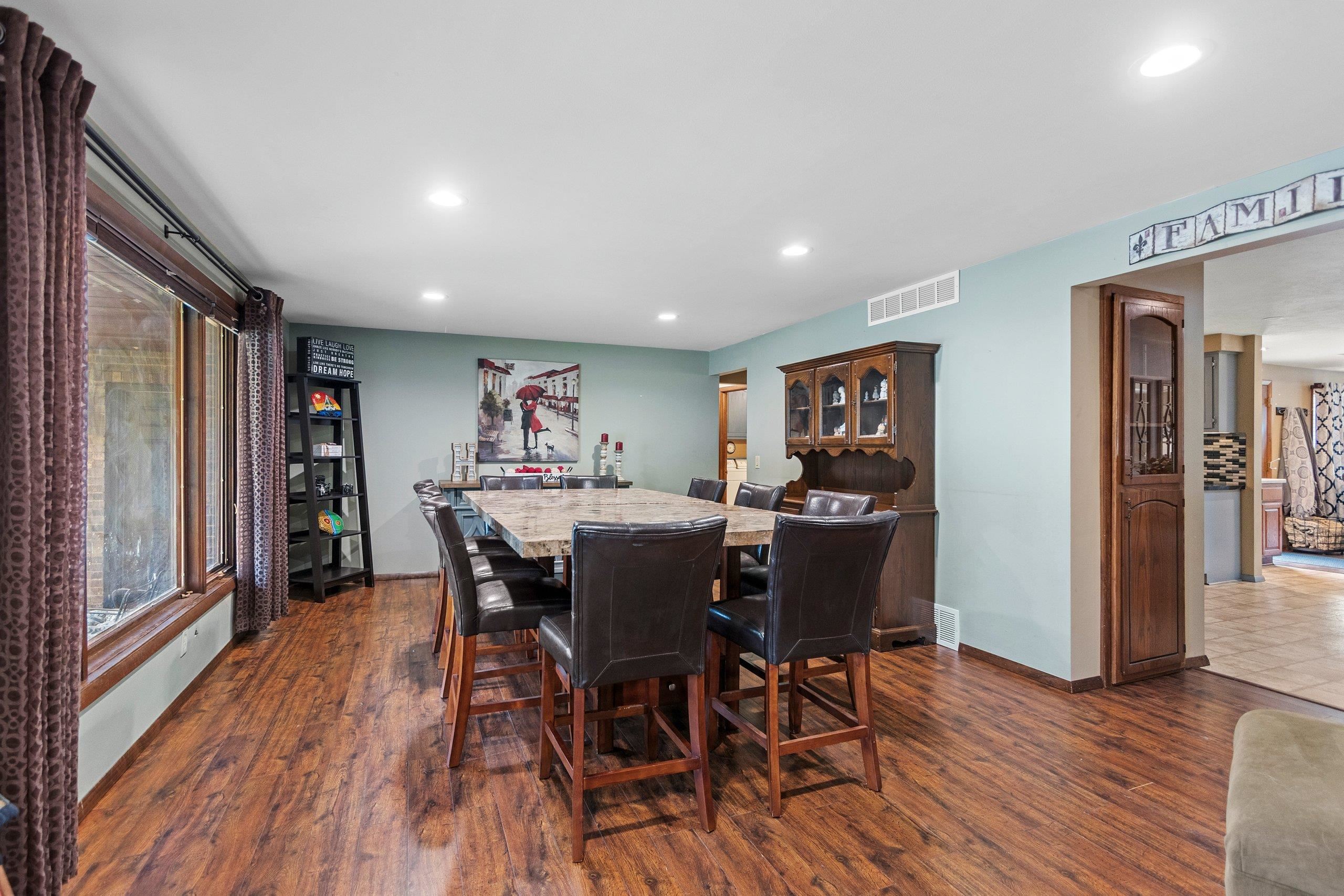 2439 West Point Road Green Bay, WI 54304 - Photo 26 of 79