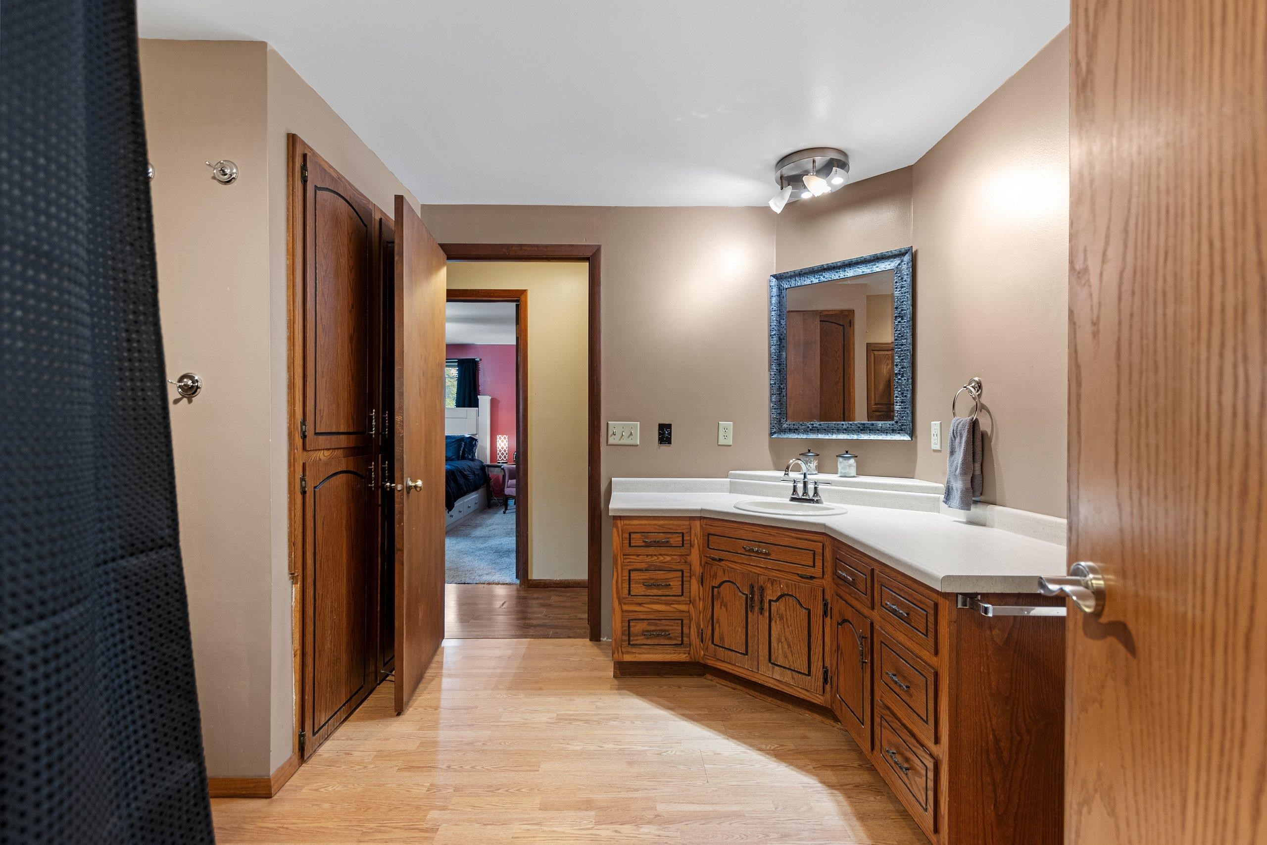 2439 West Point Road Green Bay, WI 54304 - Photo 33 of 79