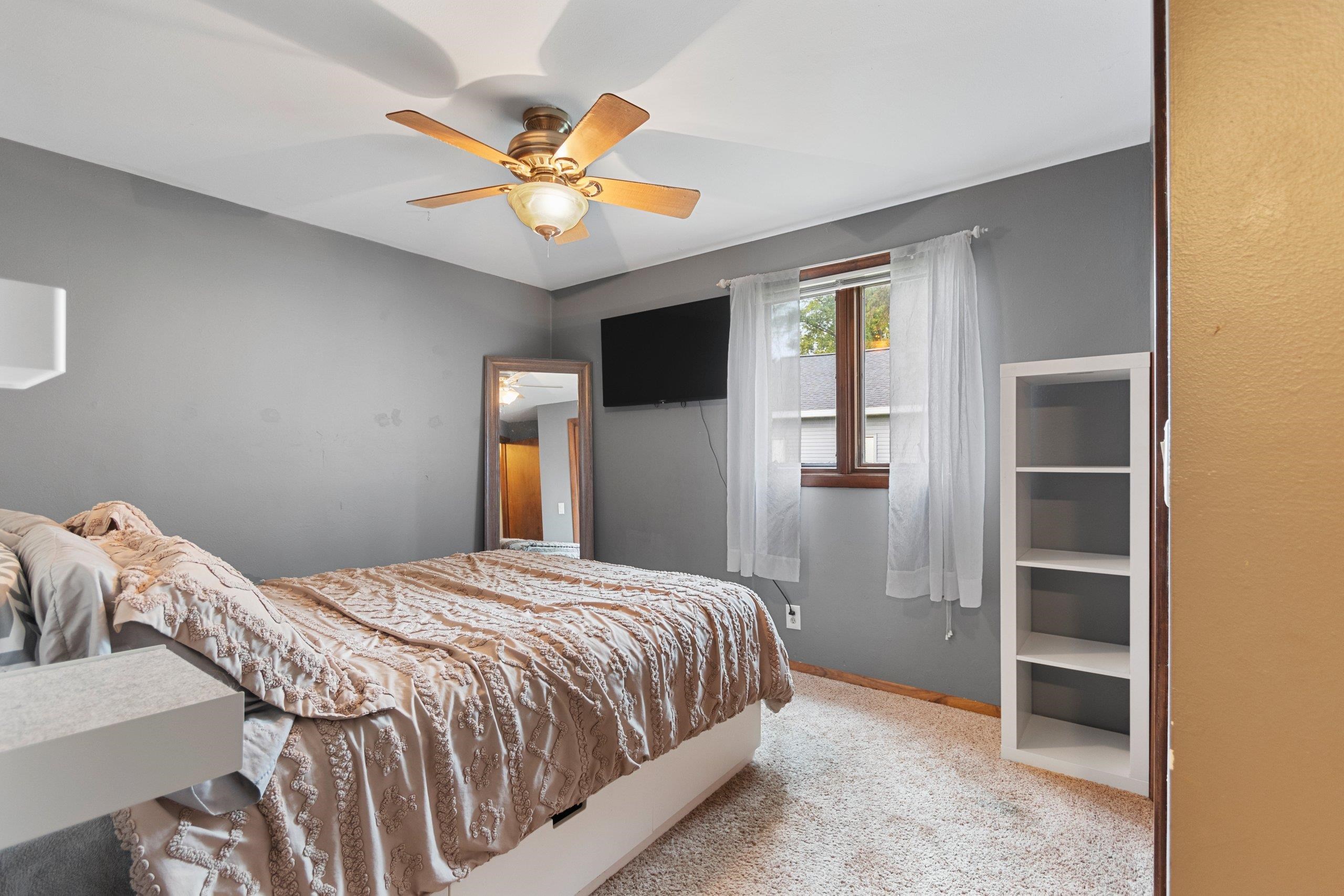 2439 West Point Road Green Bay, WI 54304 - Photo 34 of 79