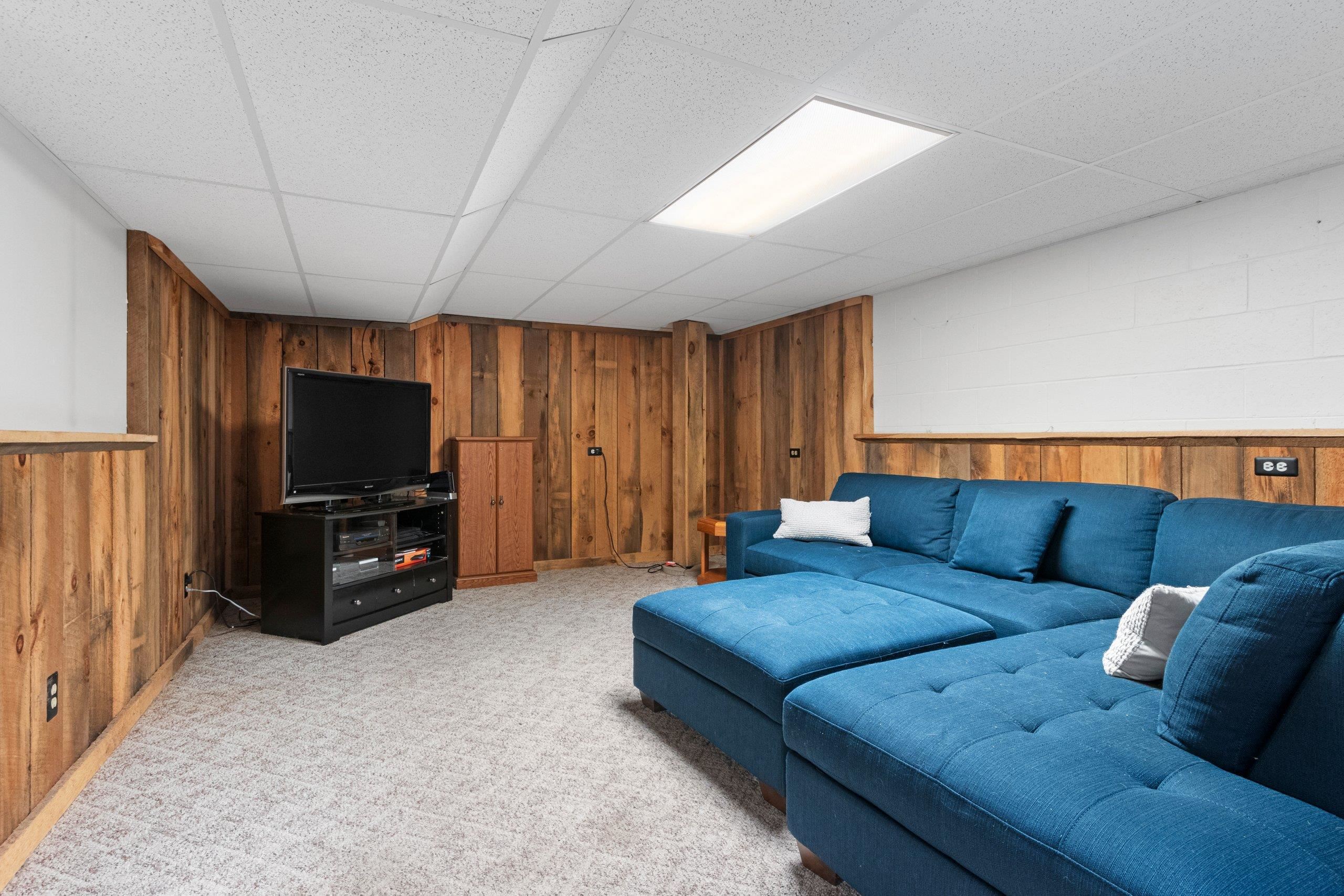 2439 West Point Road Green Bay, WI 54304 - Photo 46 of 79