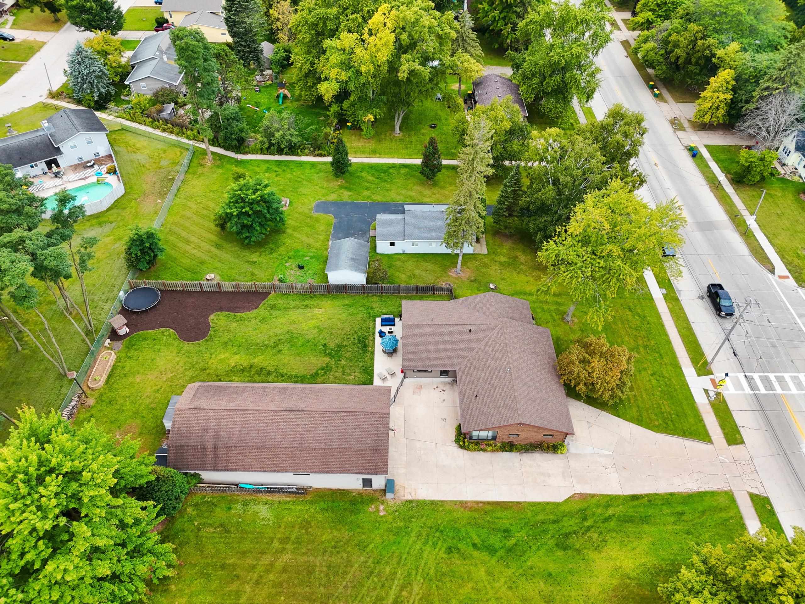2439 West Point Road Green Bay, WI 54304 - Photo 66 of 79