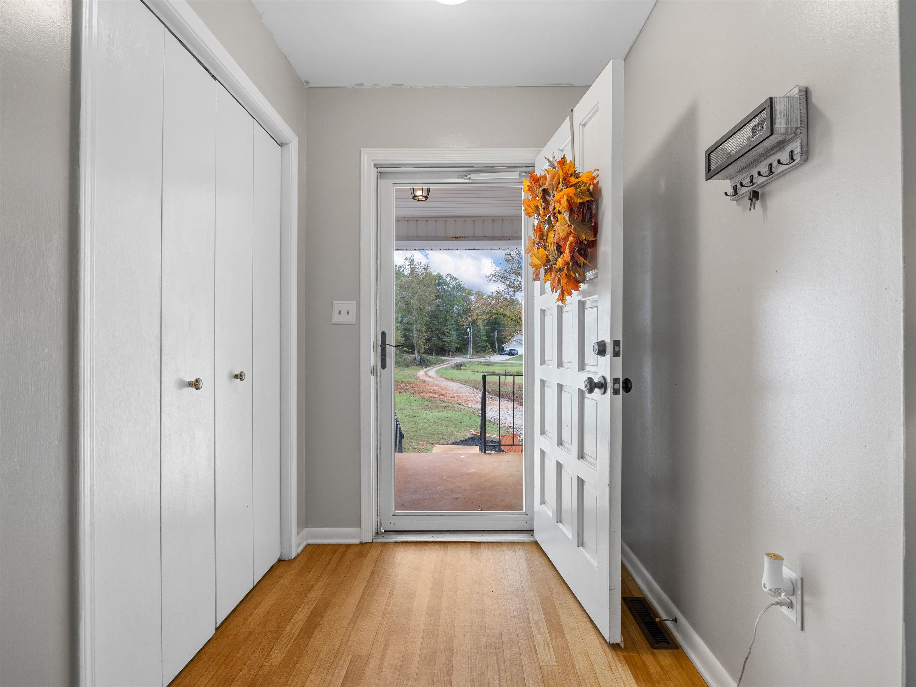 130 Daniel Drive Anderson, SC 29626 - Photo 5 of 37