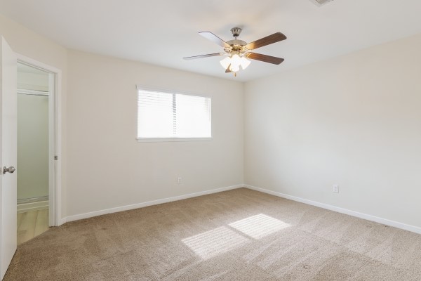 407 Holly Lane Conroe, TX 77304 - Photo 13 of 24