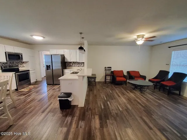 $2,225 | 1660 Warren Way, Elizabeth City, NC 27909