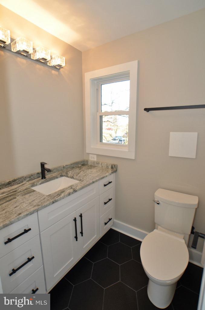 6121 Montrose Road Cheverly, MD 20785 - Photo 20 of 46 Full Bath Master