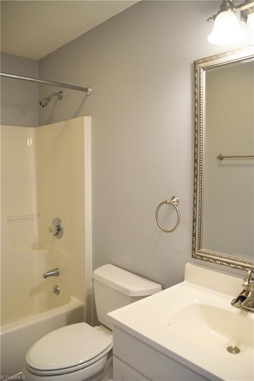 2620 Northfork Terrace High Point, NC 27265 - Photo 25 of 31 Gallery Image 25