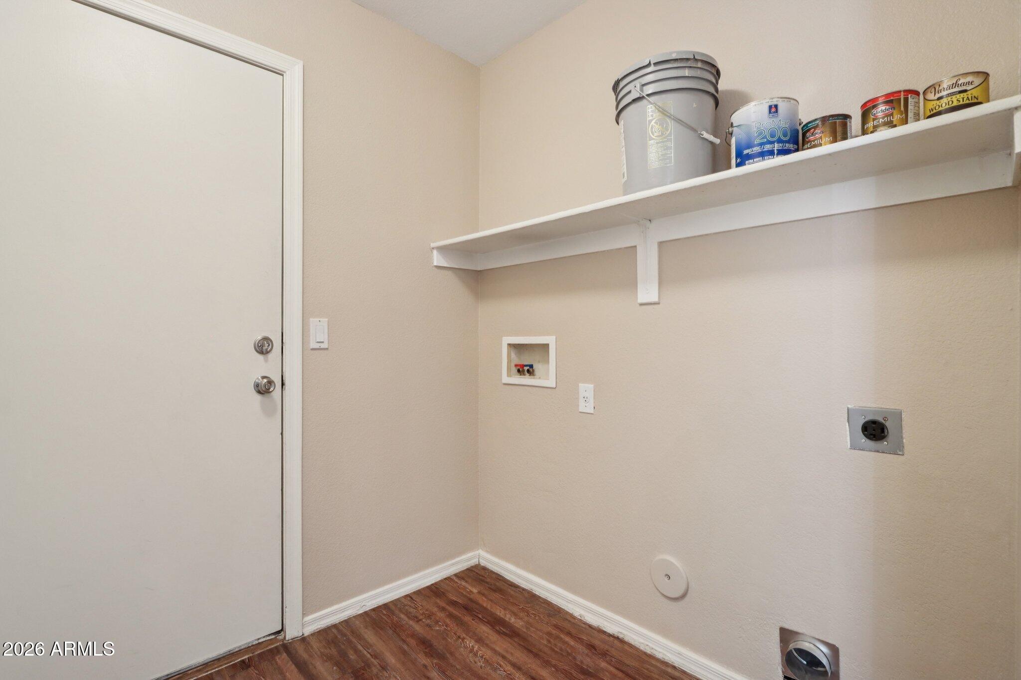 3326 West Shumway Farm Road Phoenix, AZ 85041 - Photo 13 of 30 a view of small space with closet