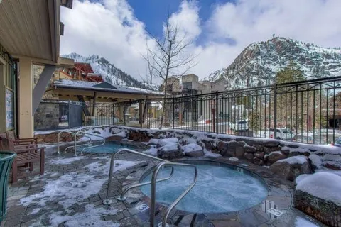 $1,650,000 | 1995 Olympic Vly Road, Unit 304 (1304), Olympic Valley, CA 96146
